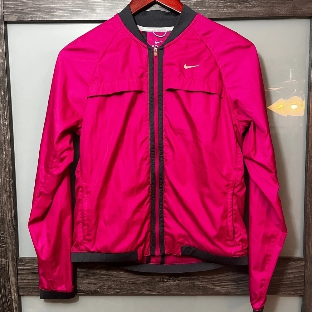 Nike Dry-Fit Running Windbreaker Lightweight Jacket Women's Medium Fuchsia